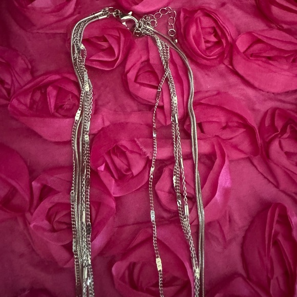 Beautiful multi necklace 🩶 - Picture 4 of 5